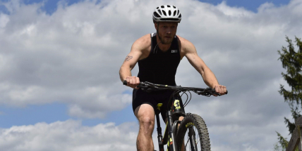 Terénní triatlon v Podlesí se letos protáhne na dva týdny