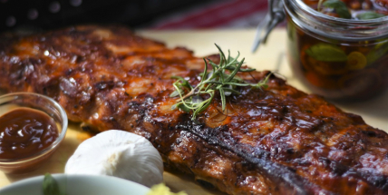 Čtyři procenta Čechů nejí maso, novým trendem je flexitariánství