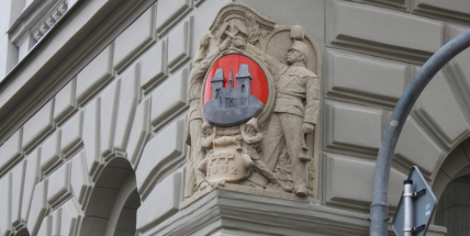 Prostředky z transparentního účtu se bude pomáhat  i děkovat