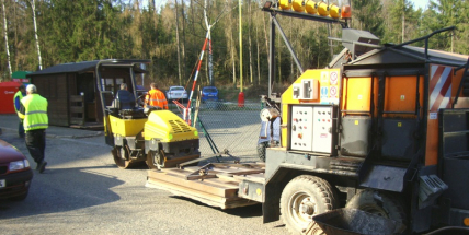 Při údržbě silnic je důležitá prevence, která šetří náklady. Závady mohou hlásit i sami občané