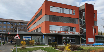 Příbramská nemocnice láká na výstavu Úsměv a radost