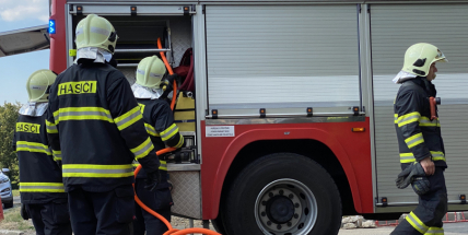 Čtyři hasičské jednotky vyjížděly k nahlášenému požáru kotelny domova seniorů v Příbrami