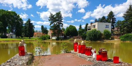 Na účet pozůstalých po tragické nehodě ve Lhotě zaslali lidé téměř 150 tisíc