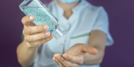 Počet nakažených koronavirem se v ČR blíží ke 20 000