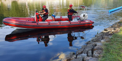 Hasiči vyjížděli k úniku ropných látek do Kamýku, naštěstí se jednalo o cvičení