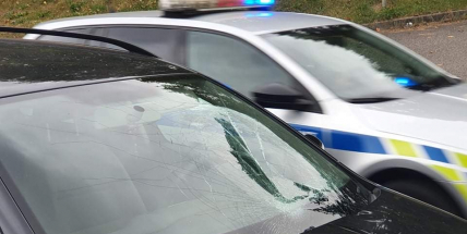 V Příbrami srazilo auto chodce, policisté místo uzavřeli