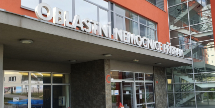Středočeské nemocnice mohou zřídit další lůžka pro lidi s covidem