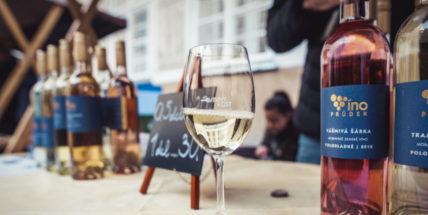 Víno a gastronomické lahůdky o víkendu neochutnáte. Akce se přesouvá na jaro