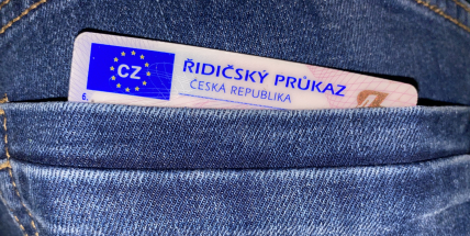 Platnost řidičských průkazů se prodlouží, nyní propadlé doklady nebude nutné měnit