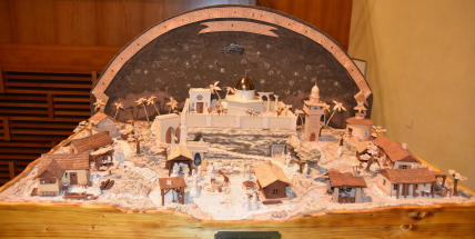 Příbramská věznice darovala senátorům betlém