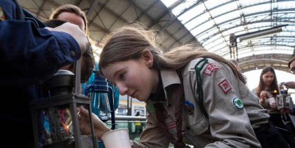 Skauti dnes na hranicích převezmou plamínek betlémského světla