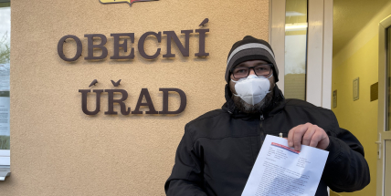 Obec zřídila transparentní účet na pomoc rodině z Ohrazenic