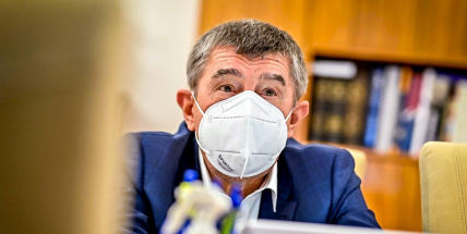 Potvrzeno: Nouzový stav potrvá nejméně do 22. ledna