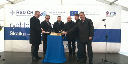 Na Příbramsku začala výstavba nového úseku silnice R4 