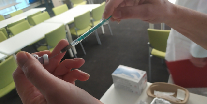 Příbramská nemocnice s očkováním veřejnosti v průběhu ledna spíše nepočítá