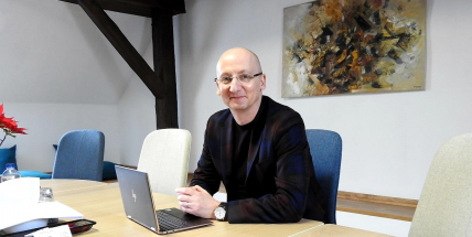 Právní poradna on-line: Pozvání do chatu přijal příbramský advokát Michal Janík