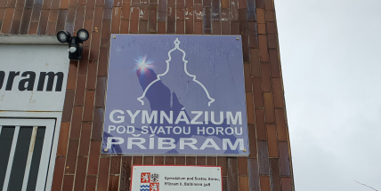 Proti sloučení příbramských gymnázií vznikla petice