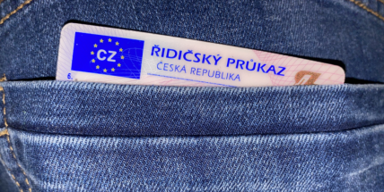 Žádosti o řidičský průkaz bude nově možné podat i elektronicky