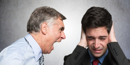 Oznamovatelé protiprávní činnosti by se mohli dočkat ochrany před odvetou ze strany zaměstnavatelů