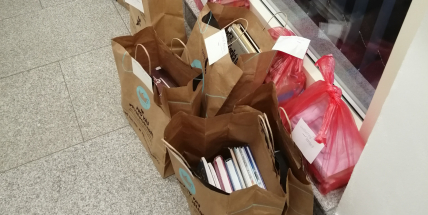 Knižní „dáme jídlo“. Knihovna zaváží čtenářům rovnou domů