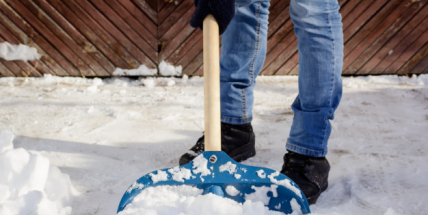 Odklízíte sníh na vozovku? Připravte si peníze na pokutu
