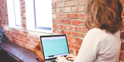 Šance pro nadějné literáty! Začal 25. ročník soutěže Příbram Hanuše Jelínka