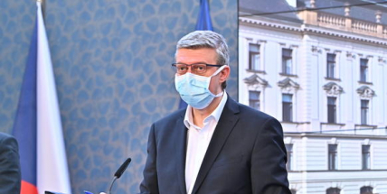 Havlíček navrhne vládě otevření obchodů od 22. února