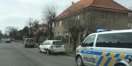 Policisté prošetřují nehodu v ulici Hornických učňů