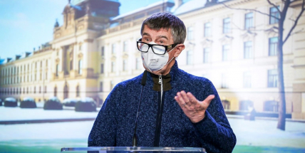 Policie stíhá dalšího muže za hrozby vládě na sociální síti