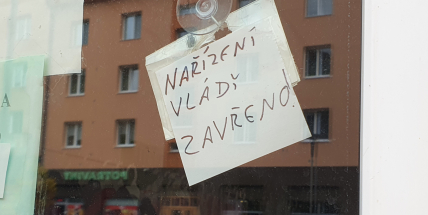 Obchody se v pondělí neotevřou
