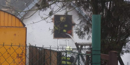 V Modřovicích hořel přístavek, požár zlikvidovaly dvě hasičské jednotky