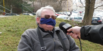 Respirátory jsou to nejmenší zlo. Pokud jsou lidé hovada, tak se můžeme těšit