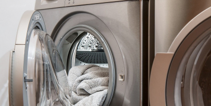 Přestaňte počítat pluska. Od března se mění podoba štítků na elektrospotřebičích