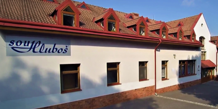 Možná budeme opakovat ročník, říká ředitel učiliště v Hluboši