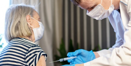 Ve středu bylo v ČR očkováno proti covidu rekordních 47.000 lidí