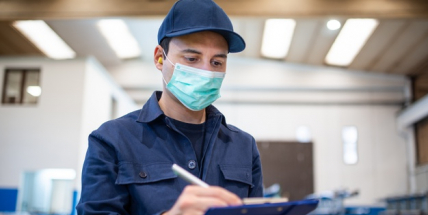 Pozitivita testů ve firmách je mezi jedním a dvěma procenty