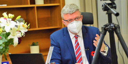 Havlíček neočekává otevření obchodů před velikonočními svátky