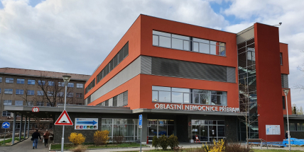 V příbramské nemocnici bylo od začátku epidemie hospitalizováno skoro tisíc lidí s koronavirem
