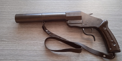 Lidé se díky amnestii zbavují svých nelegálně držených zbraní. Středočeši jich odevzdali již přes sto