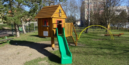 Příbram od zítřka otevírá všechna dětská hřiště. Nechceme dětem ubírat možnost hrát si venku, říká starosta