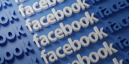 Ahoj, pošli mi své telefonní číslo... Policisté varují před podvody na Facebooku