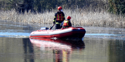 Potápěči nalezli v orlické přehradě mrtvolu muže, kterého přes měsíc hledali