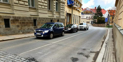 Řidiči by se měli obrnit pevnými nervy. V centru Příbrami dojde k dopravnímu omezení