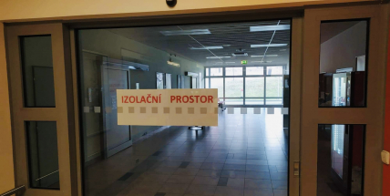 Ve středočeských nemocnicích je 286 lidí s covidem, situace se dál zlepšuje