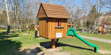 Rada města vybrala dodavatele na obnovu dětských hřišť, investuje přes 2 miliony