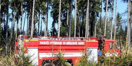Hasiči likvidovali požár na Padáku