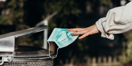 Dnes se opět otevřou všechny obchody a další provozovny služeb