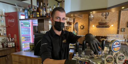 Interiéry restaurací by se měly otevřít v první polovině června