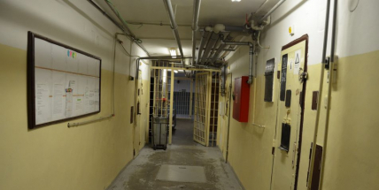 GIBS stíhá 15 dozorců věznice v Rýnovicích kvůli fyzickému trestání vězňů