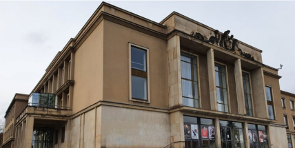 Příbramské divadlo nabídne divákům Woodyho Allena či Druhou stranu kulis